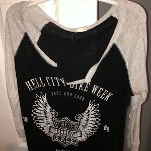 Quarter sleeve T-shirt